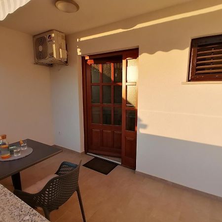 Apartment Mari Funtana Ngoại thất bức ảnh